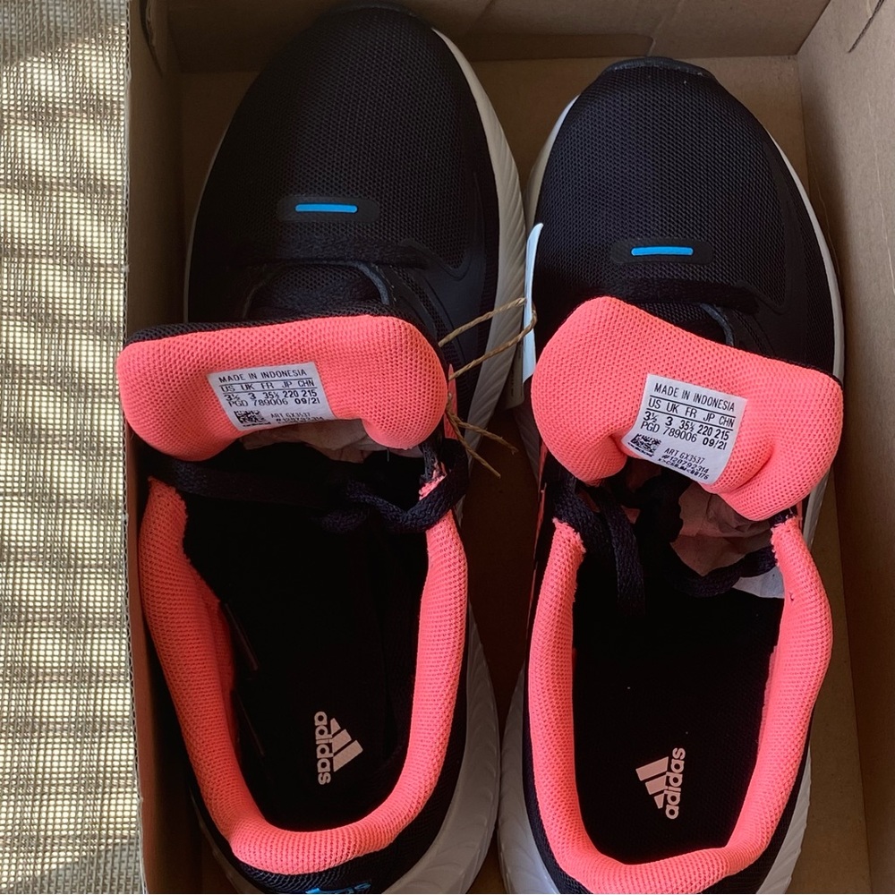 Adidas NWT Run-Falcon 2.0K Sz-3.5Y~(5Women) Striking Colors of Black/Coral/Aqua - Picture 16 of 16